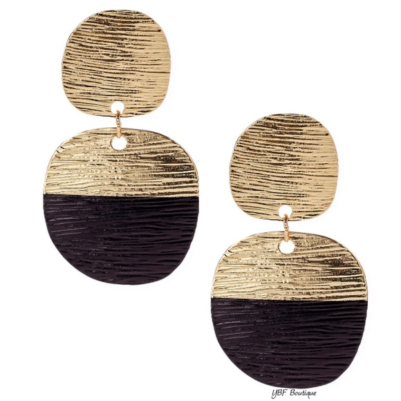 New Black & Gold Brushed Metal Drop Post Statement Fashion Earrings - Picture 3 of 4